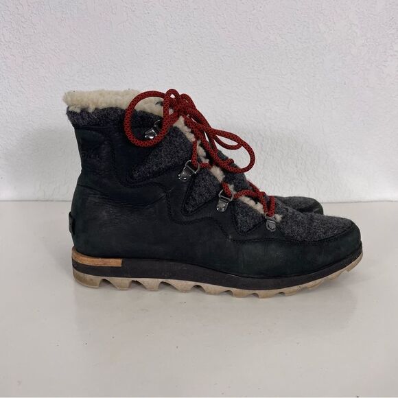 Sorel Black with Grey Wool Red Lace Up Winter Boots - Picture 2 of 8